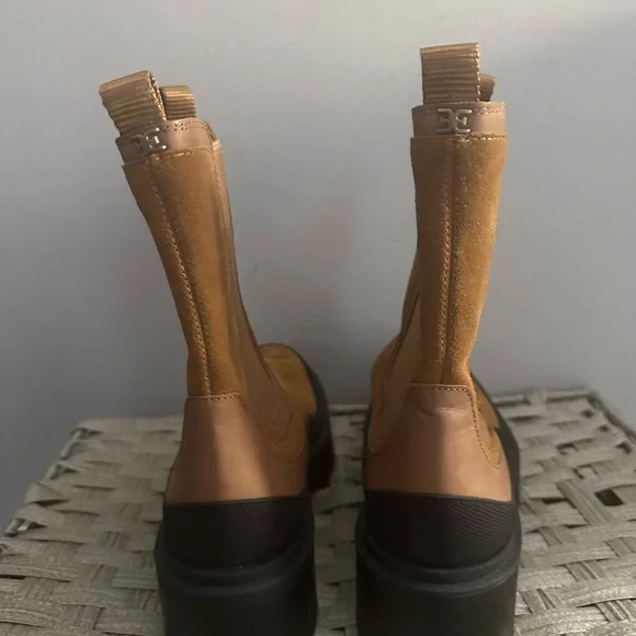 sam edelman laguna chelsea boot! - Picture 4 of 7
